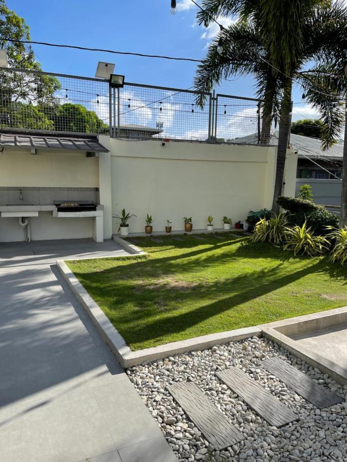 Ezekiel'S Private Hot Spring Resort Calamba  Exterior photo